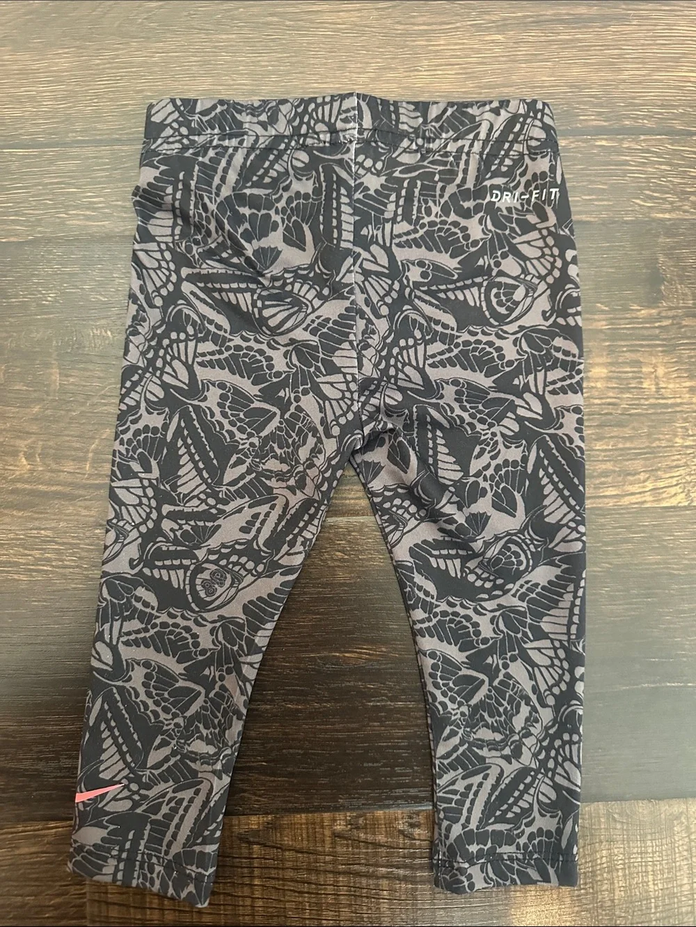 Nike Girls' Neon Pink Hooded Jacket with Printed Black Leggings size 12 months - Picture 9 of 10